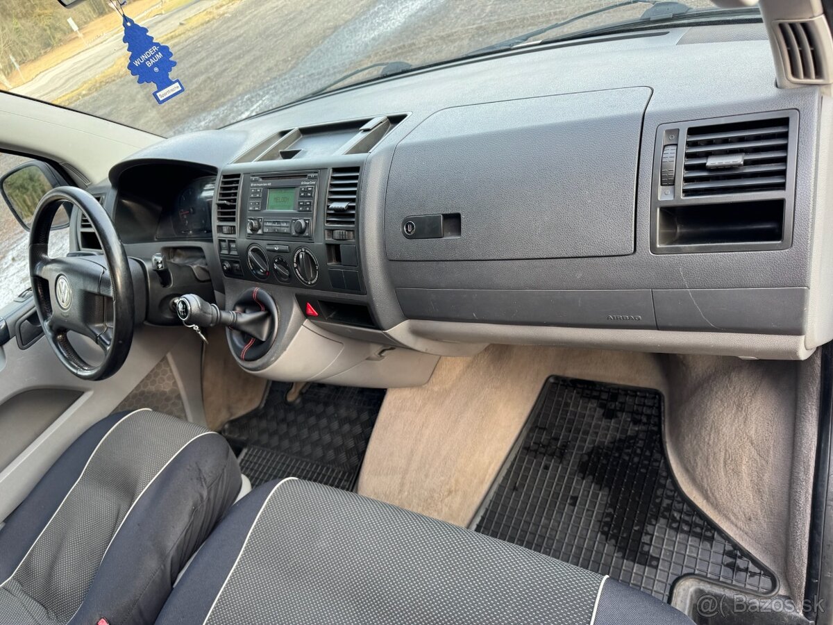 Volkswagen Transporter T5 2.5TDI Hitop Long - 20