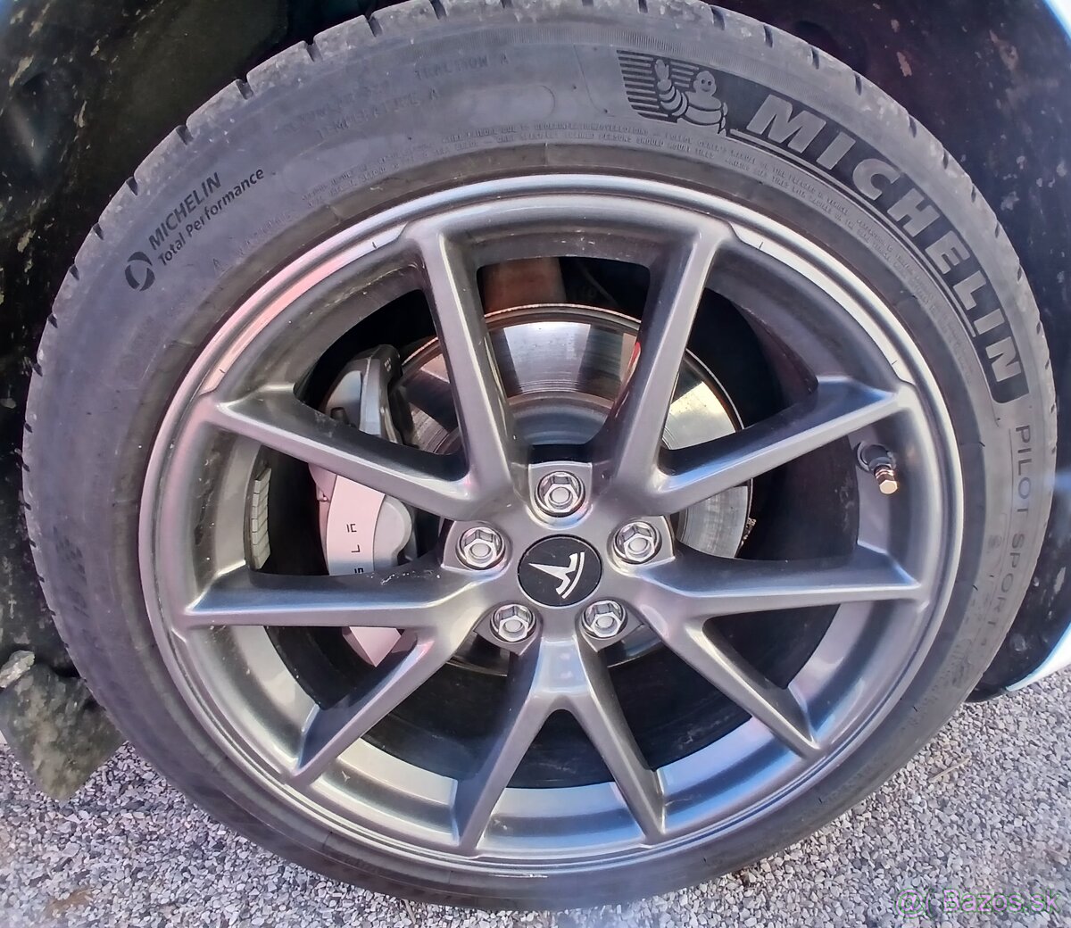 Tesla 3 Long Range Refresh 2021 - 20