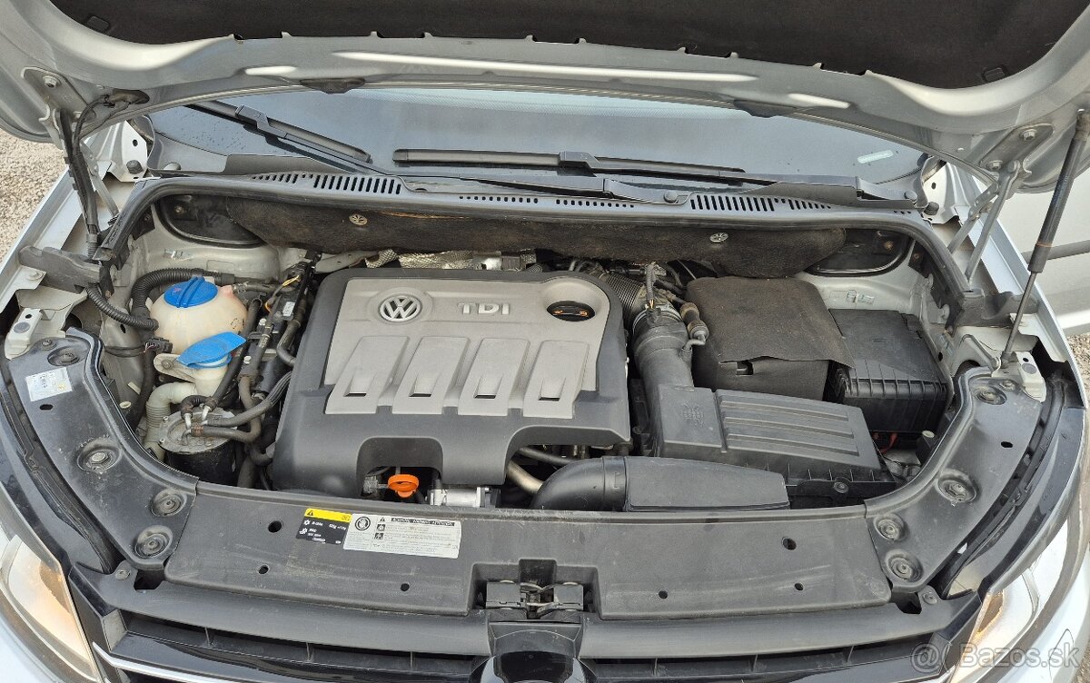 Volkswagen Touran 2.0 TDI Cross 7 miestne - 20