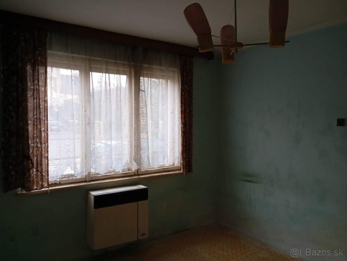 NA PREDAJ RODINNÝ DOM LEHOTA PRI NITRE - 20