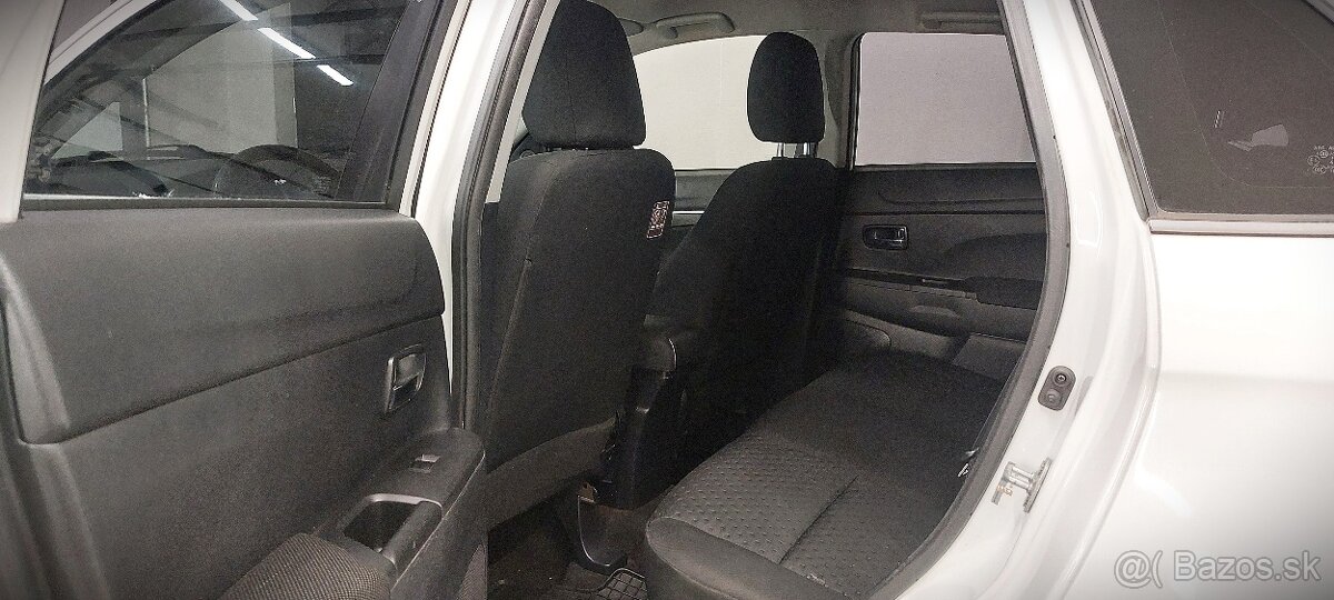 Mitsubishi ASX 1.8 DI-D, 6-st. manuál, 2011, 234 064 km - 20