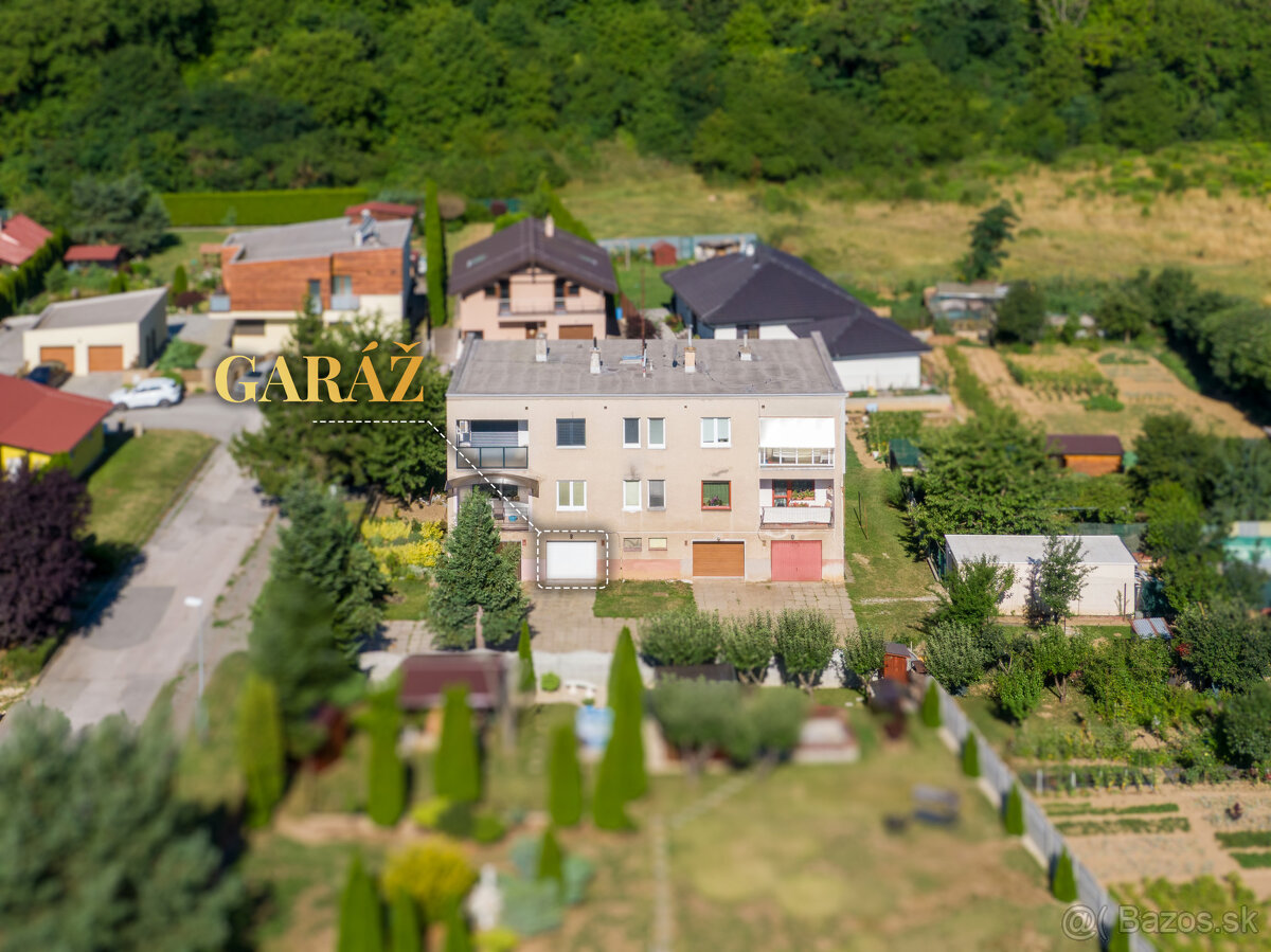 Dizajnový 3-izbový byt kompletne zariadený s garážou - 20