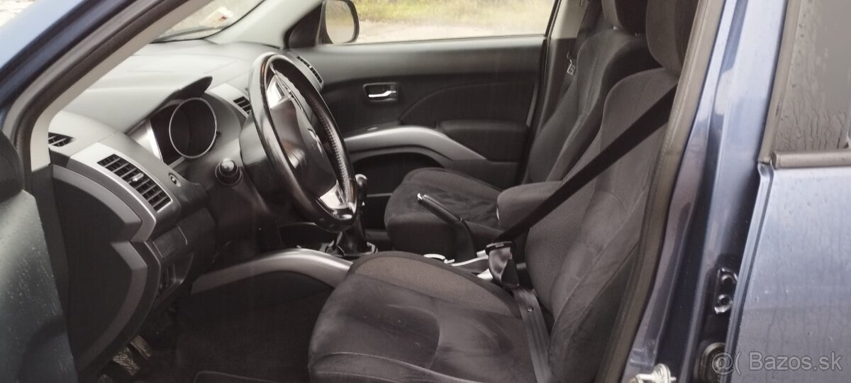 Mitsubishi Outlander 2.0 DI-D 128000 km - 20
