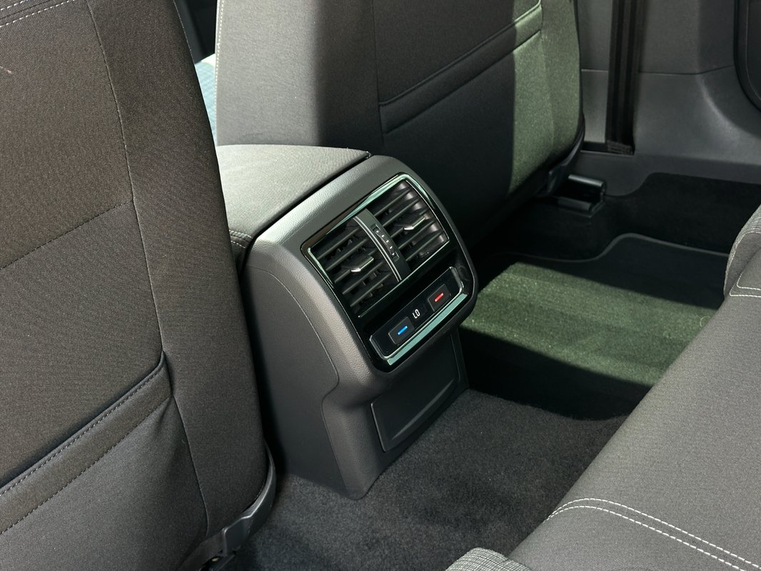 Volkswagen Passat Variant 2.0 TDi DSG 4Motion - 20