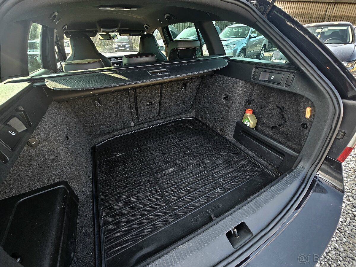 Škoda Octavia Combi 2.0 TDI DPF RS DSG - 20