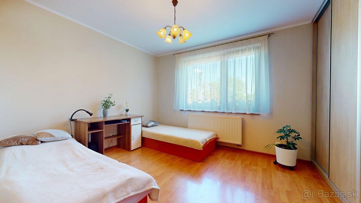 Štýlový 4i dom so zimnou záhradou a záhr. domčekom | Hrubá B - 20