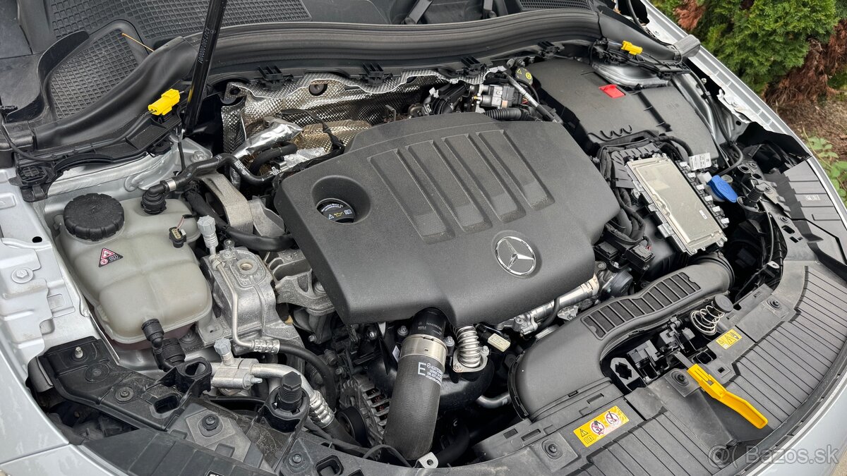 Mercedes GLA 200d 4MATIC Dph Záruka Veľká výbava - 20