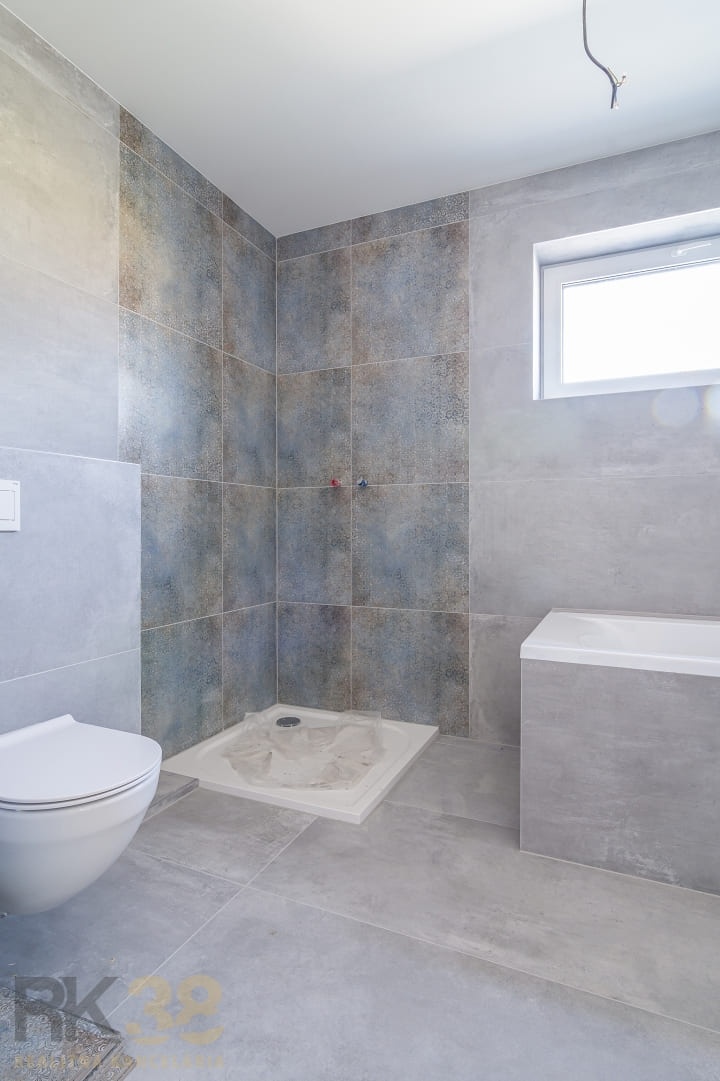 Novostavba 4-izbového rodinného domu v podhorí Tatier - 20