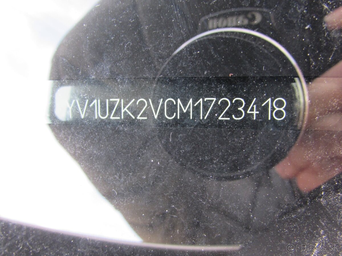 Volvo XC60 B5 D AWD INSCRIPTION-TERÉNNE-PRVÝ MAJITEĽ-H/D - 20