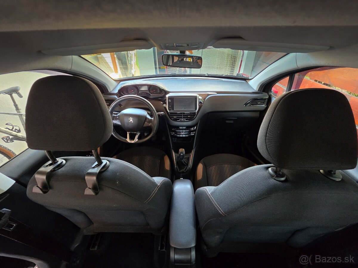 Peugeot 208/ 1.2 / 60kW/ M5 - 20