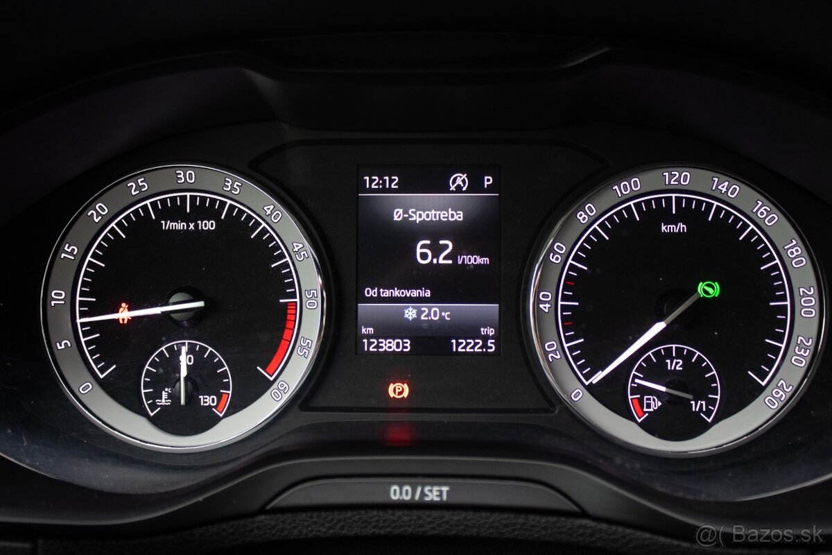 Škoda Karoq 1.6 TDI Live Plus DSG - 20