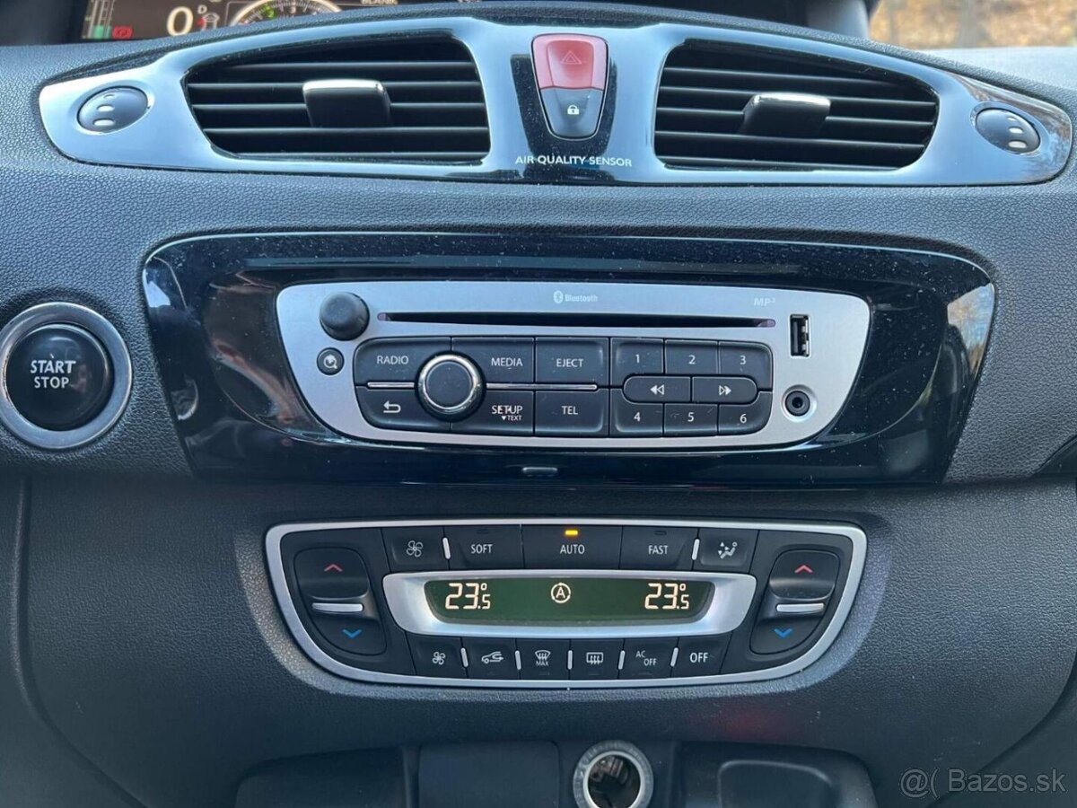 Renault Scenic 2.0 dCi 110 kW 7 míst INITIALE klima 2012 STK - 20