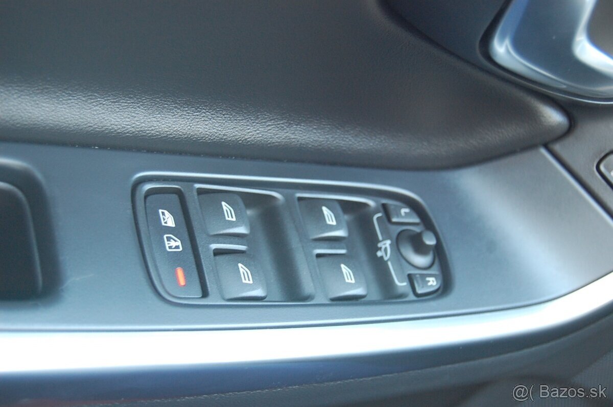 Volvo V60 D3 150PS AT6 R-DESING - 20