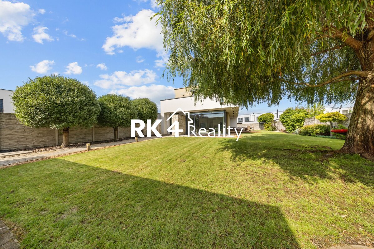 RK4 - Súkromná vila - dvojgaráž, 2 terasy (80 m²), pozemok - 20