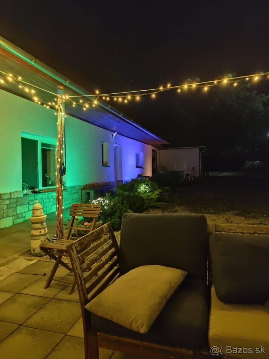 Zrekonštruovaný, zariadený rodinný dom s garážami vo Svodine - 20