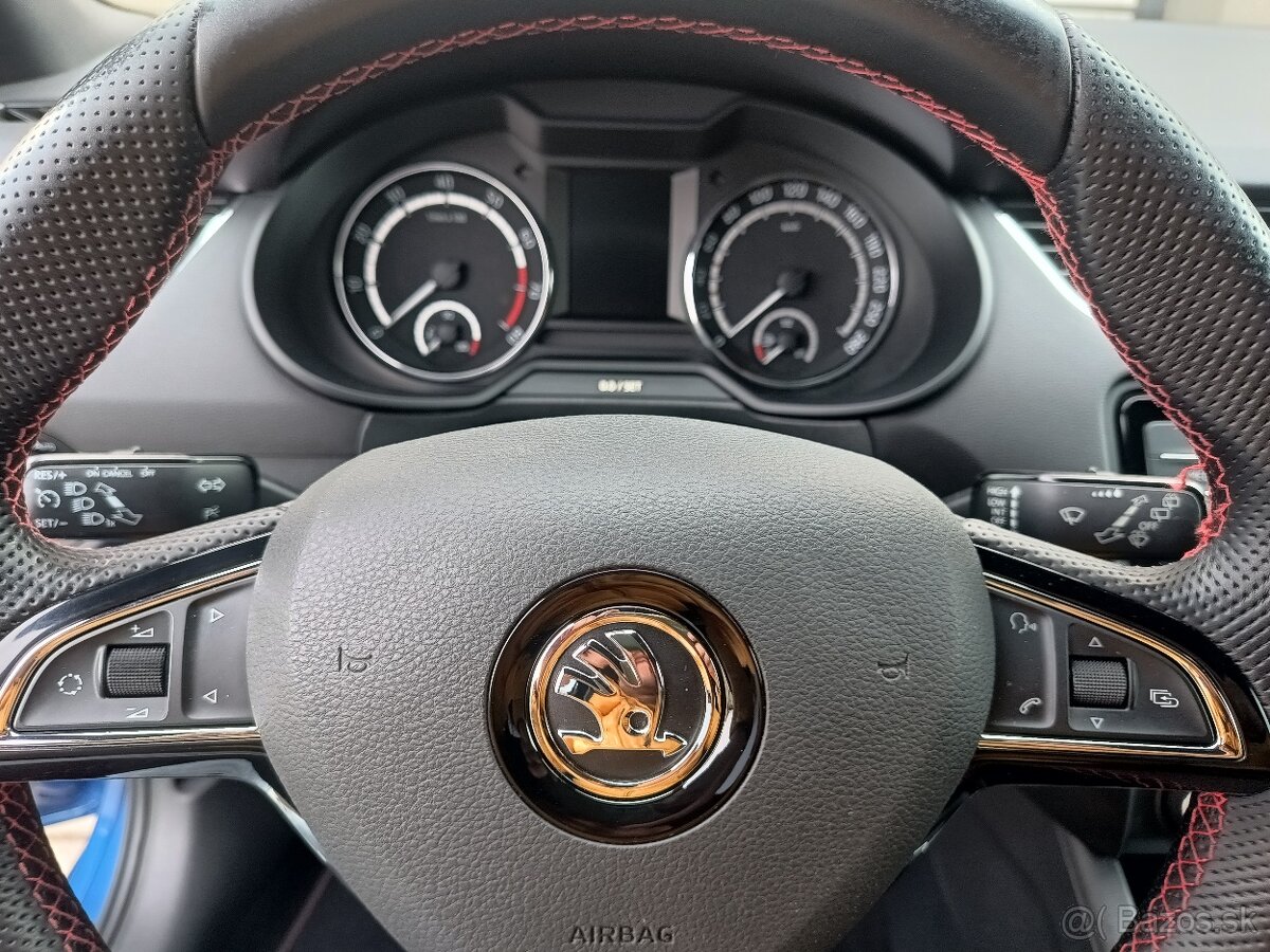 Škoda Octavia Combi 2.0TSI RS 220PS Manuál - 20