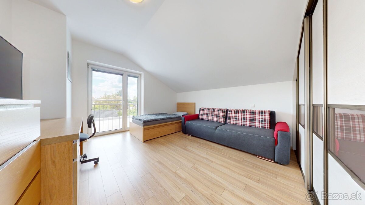 Krásny 5 izbový RD Jarovce na predaj - 20