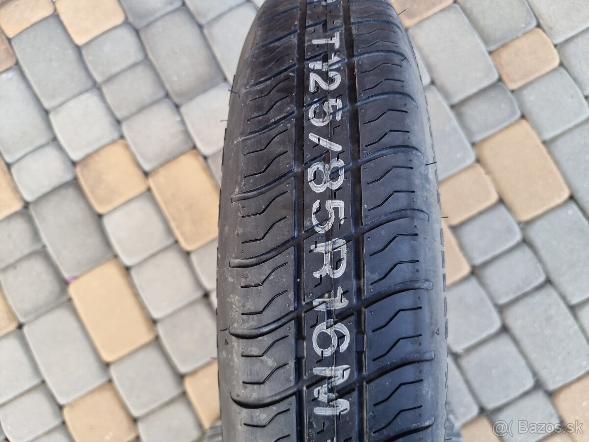 Ford Focus Combi predný náraznik - 20