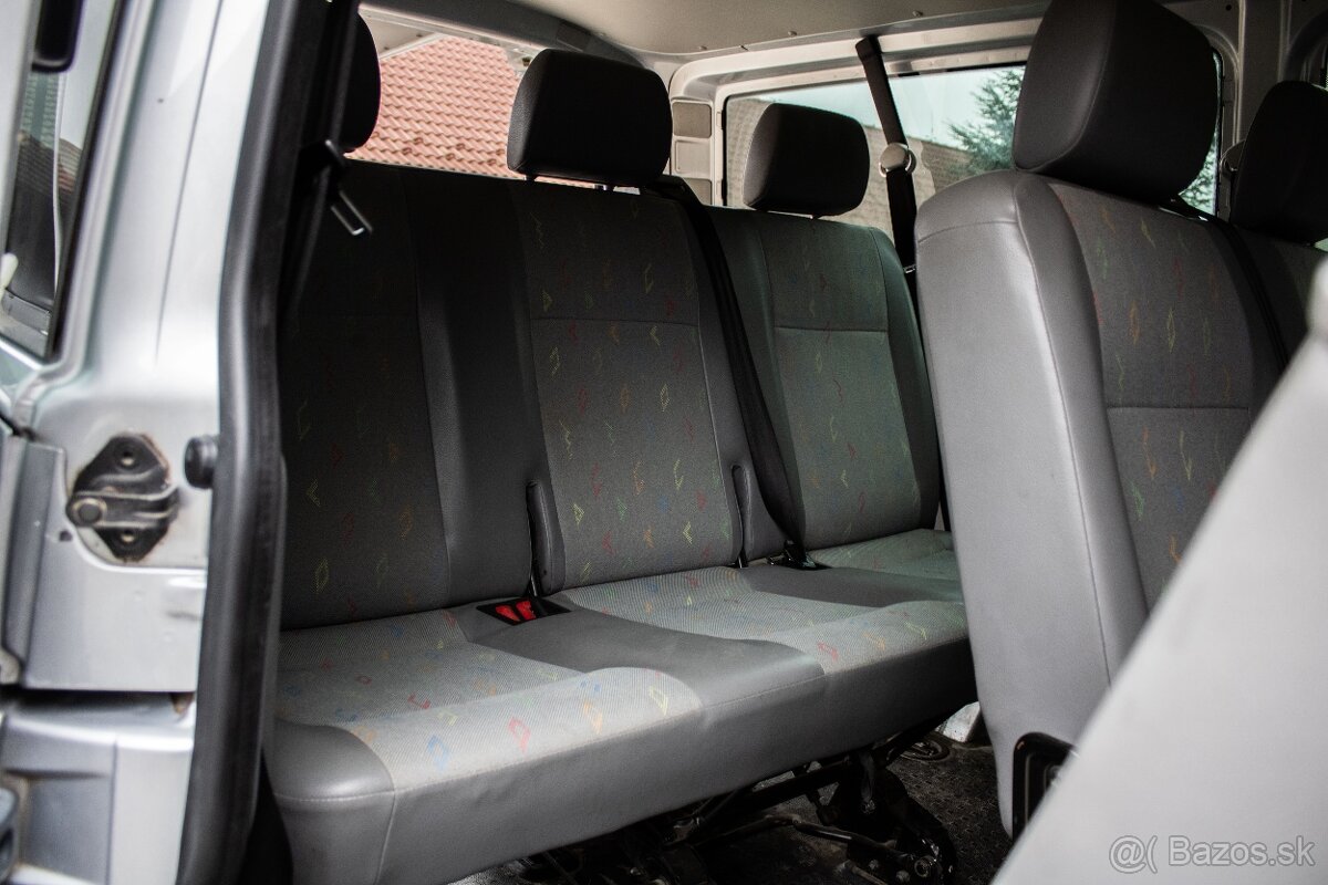 Volkswagen Transporter T5 Shuttle 2.5TDI 96kW 7-miestne - 20