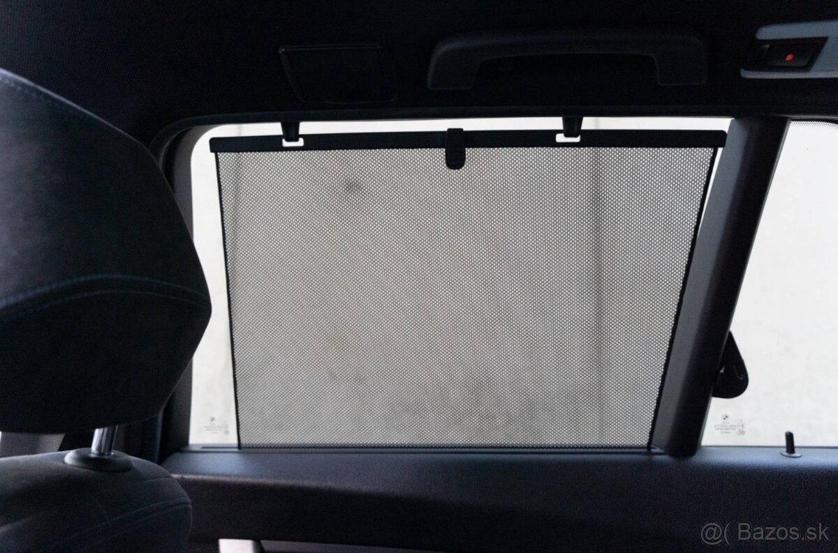 BMW Rad 3 Touring 330d - 20