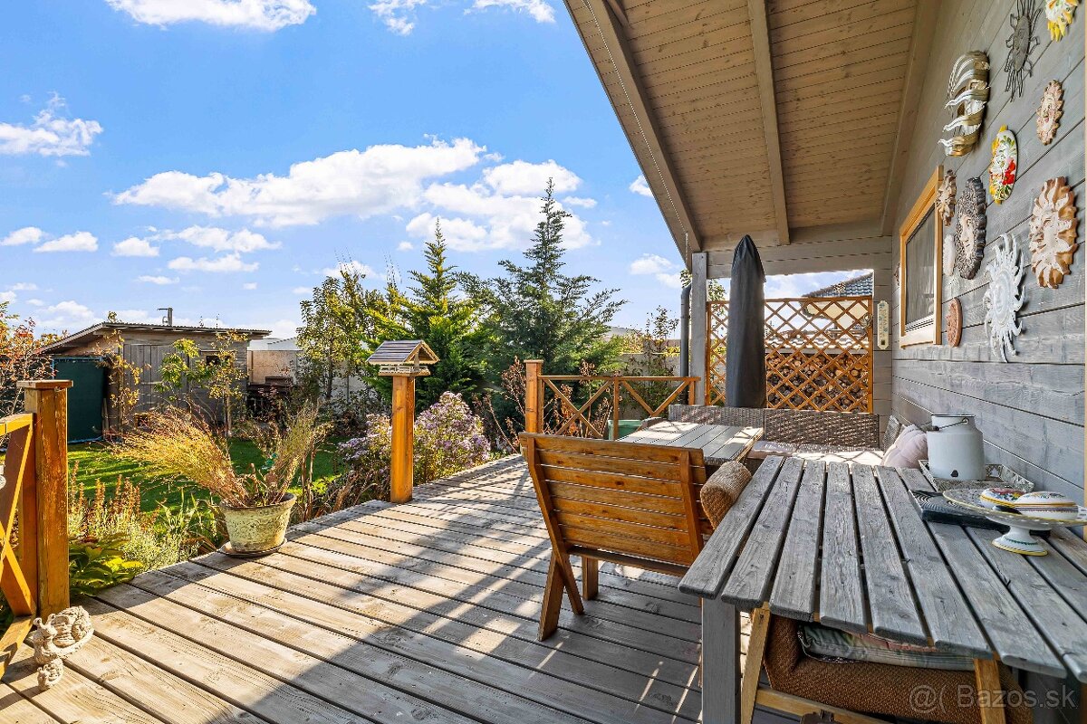 ÚTULNÝ RD S VEĽKOU ZÁHRADOU A MODERNÝMI TECHNOLÓGIAMI, ČASTÁ - 20