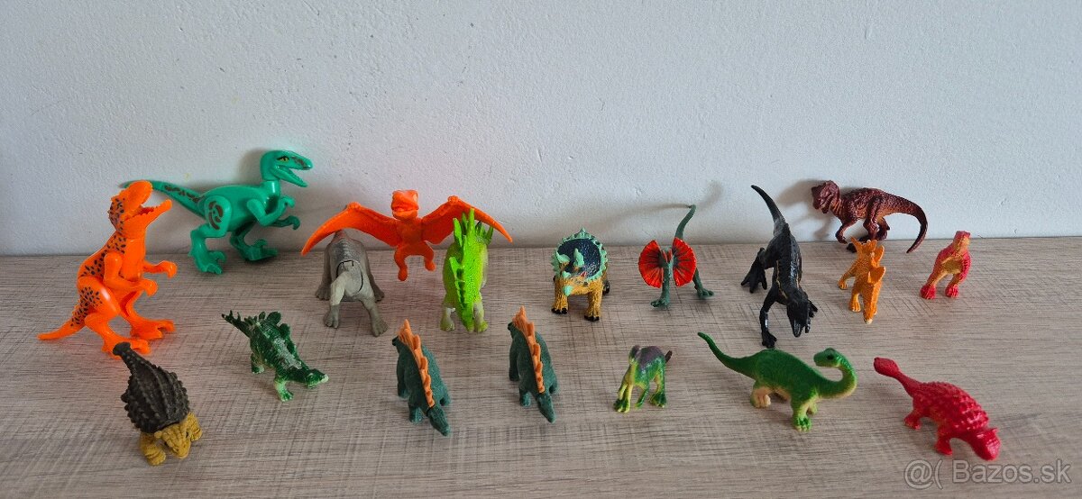 DINOSAURY – rôzne figúrky (menšie, väčšie) - 20