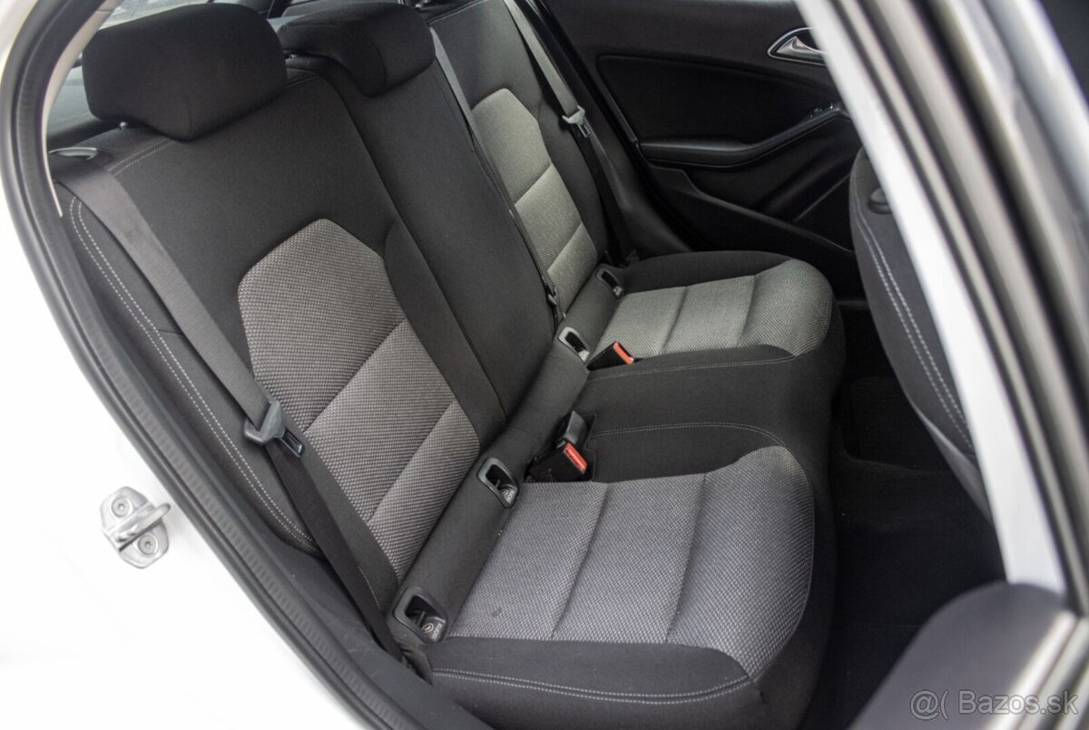 Mercedes-Benz GLA 180 A/T - 20