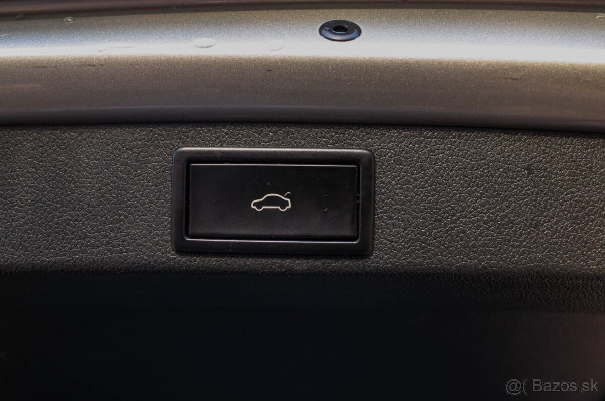 Škoda Octavia Combi 2.0 TDI Team DSG - 20