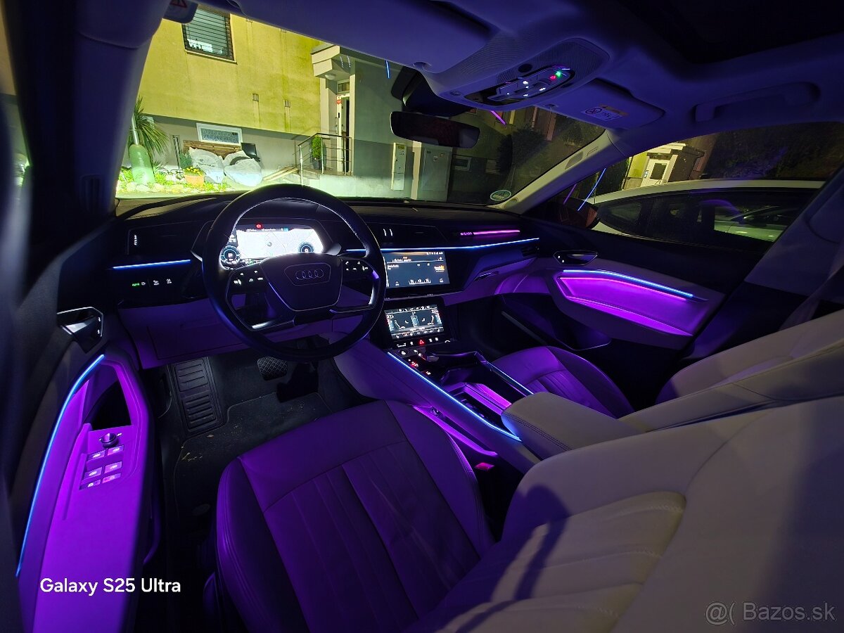 Audi e-tron 55 S-LINE 300 kW 408PS Quattro, Panoráma,Matrix - 20