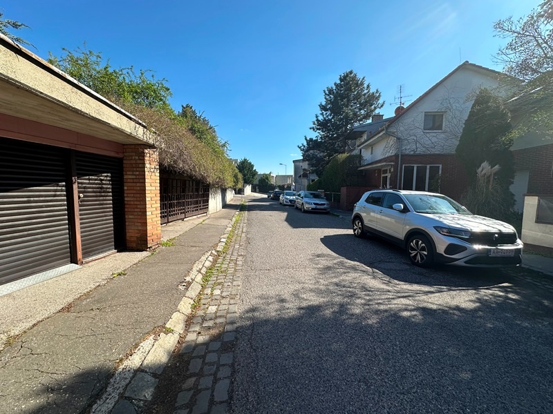 8izb. RD, Staré Mesto - BA I. pod Bôrikom - 20