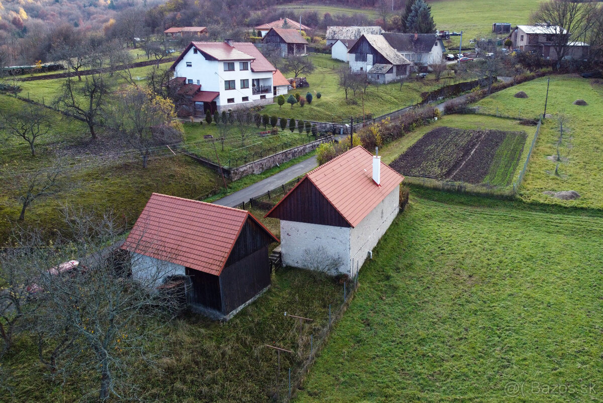 Na predaj autentická chalúpka 15km od Banskej Štiavnice - 20