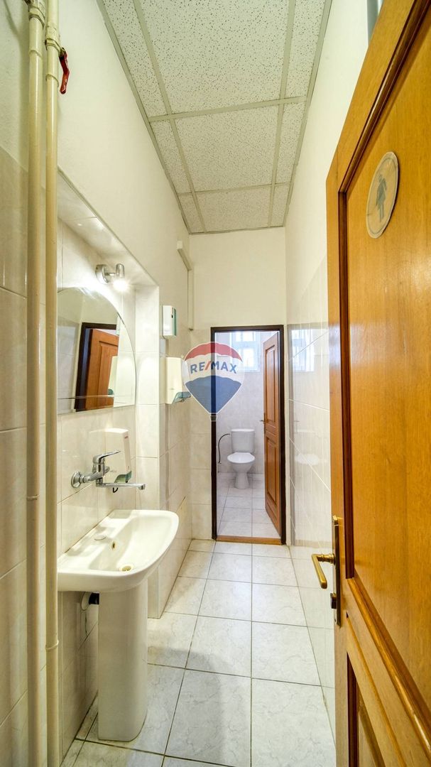 Administratívne priestory na prenájom v reprezentatívnej bud - 20