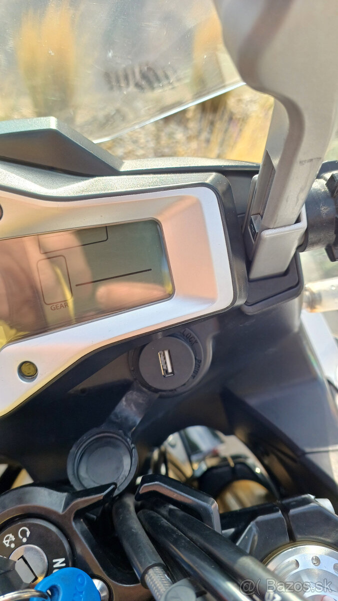 CF Moto 650 MT - 20
