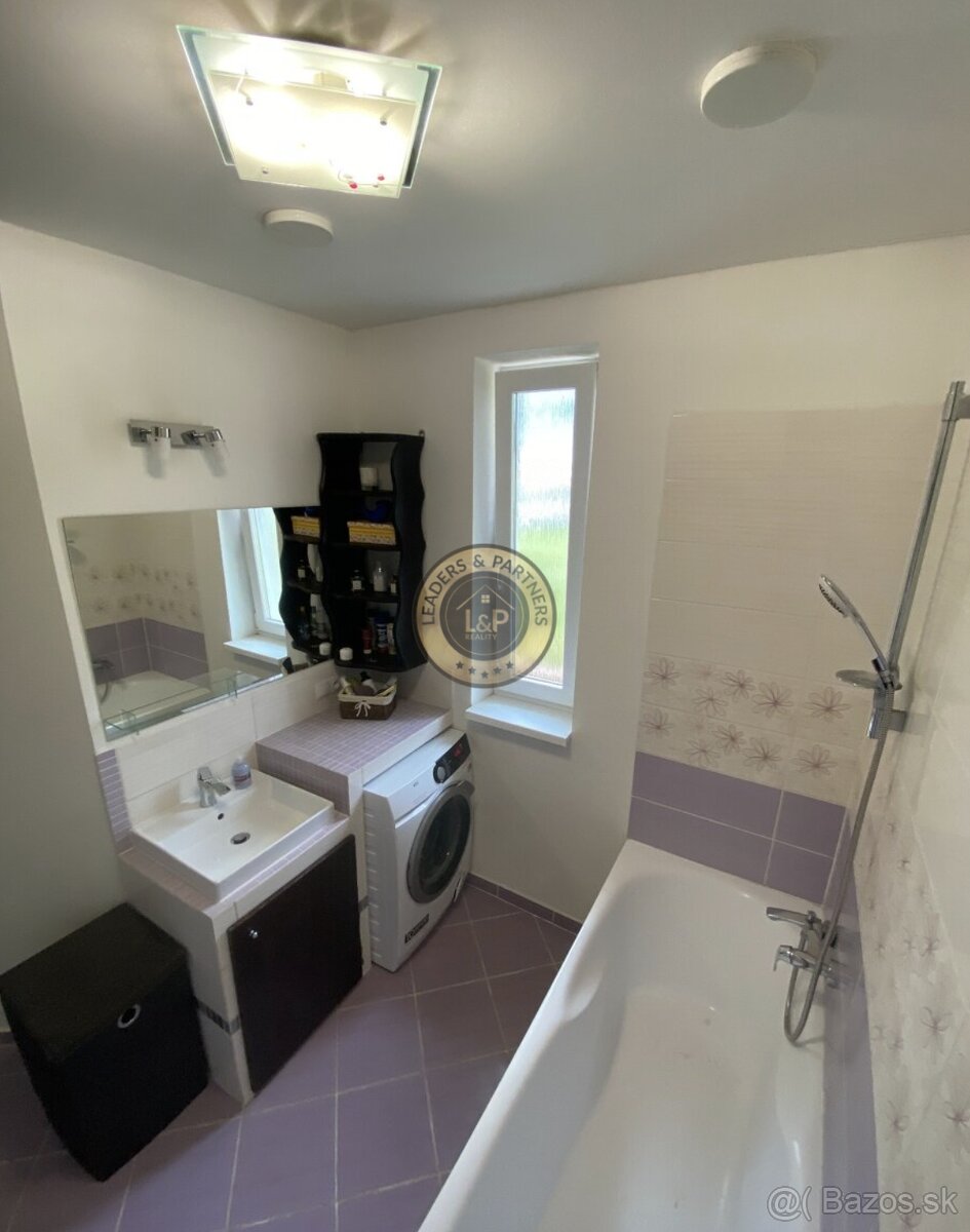 Nízkoenergetické rodinné sídlo s WELLNESS - Záborské - 20