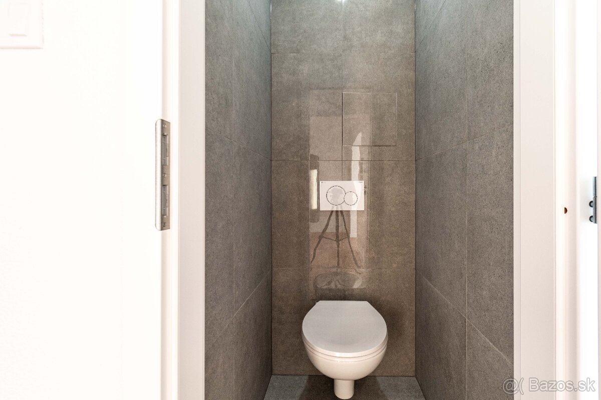 Dizajnový 3 izbový byt po kompletnej rekonštrukcii, loggia - 20