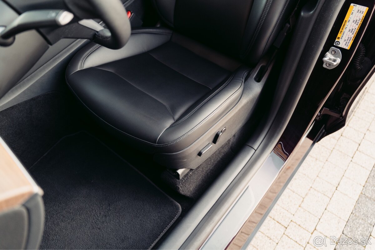 Tesla Model Y Performance 2023 - Predĺžená záruka - 20