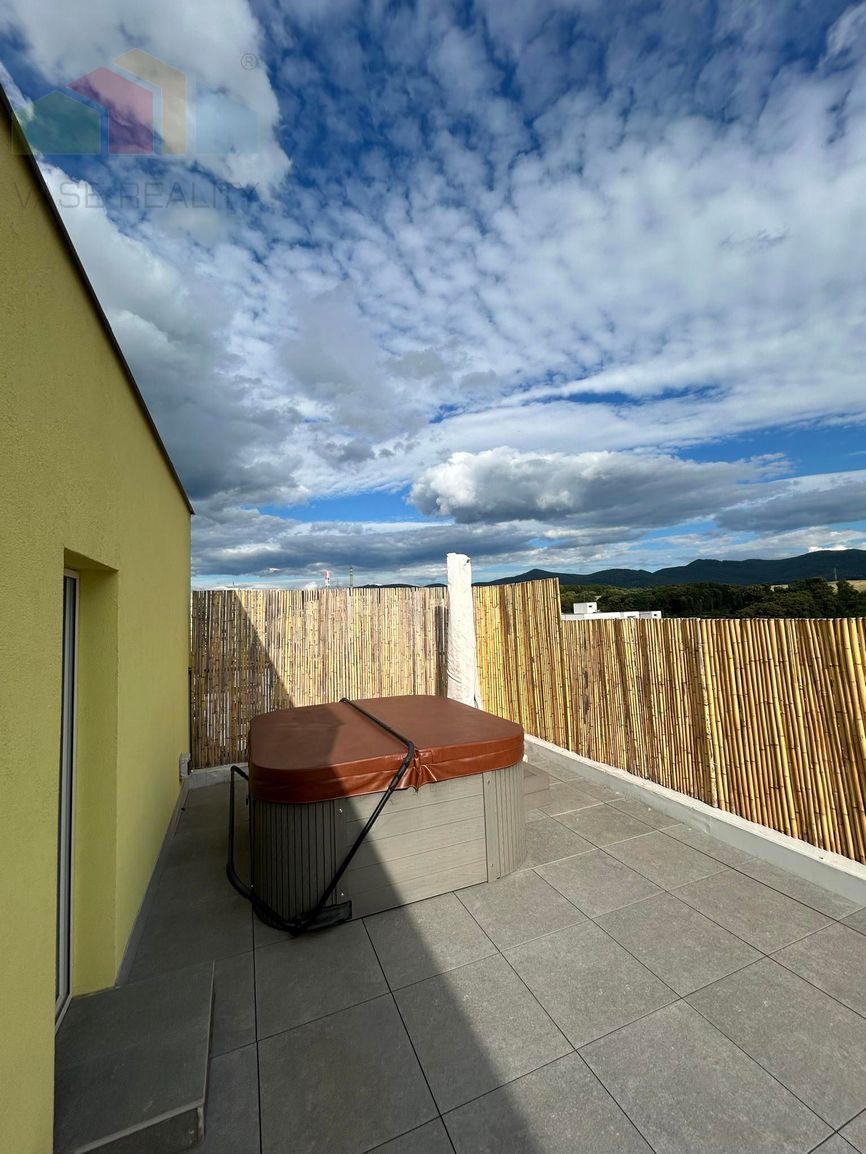 Luxusný 3 izbový mezonetový byt v UrbanParku (105 m2)-Trenčí - 20