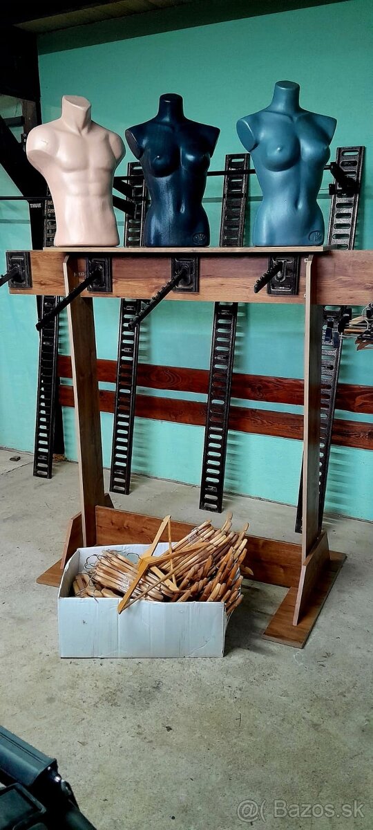 Zariadenie do predajne s textilom - 20