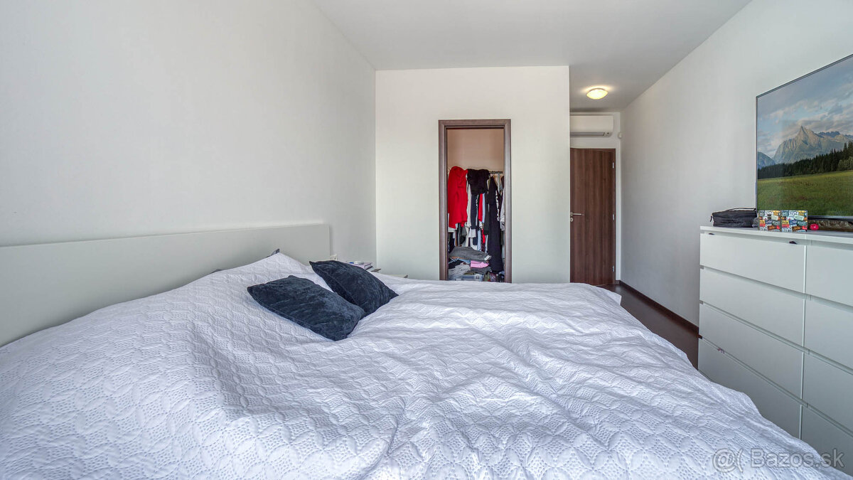Posledný 5izb RD kompletne zariadený s garážou v krásnom pro - 20