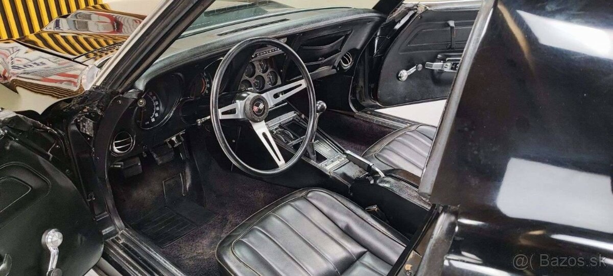 Chevrolet Corvette C3 Stingray z roku 1972 - 20