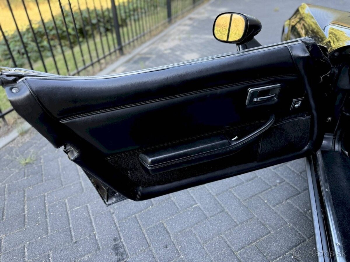 Chevrolet Corvette C3 z roku 1981 Stingray - 20