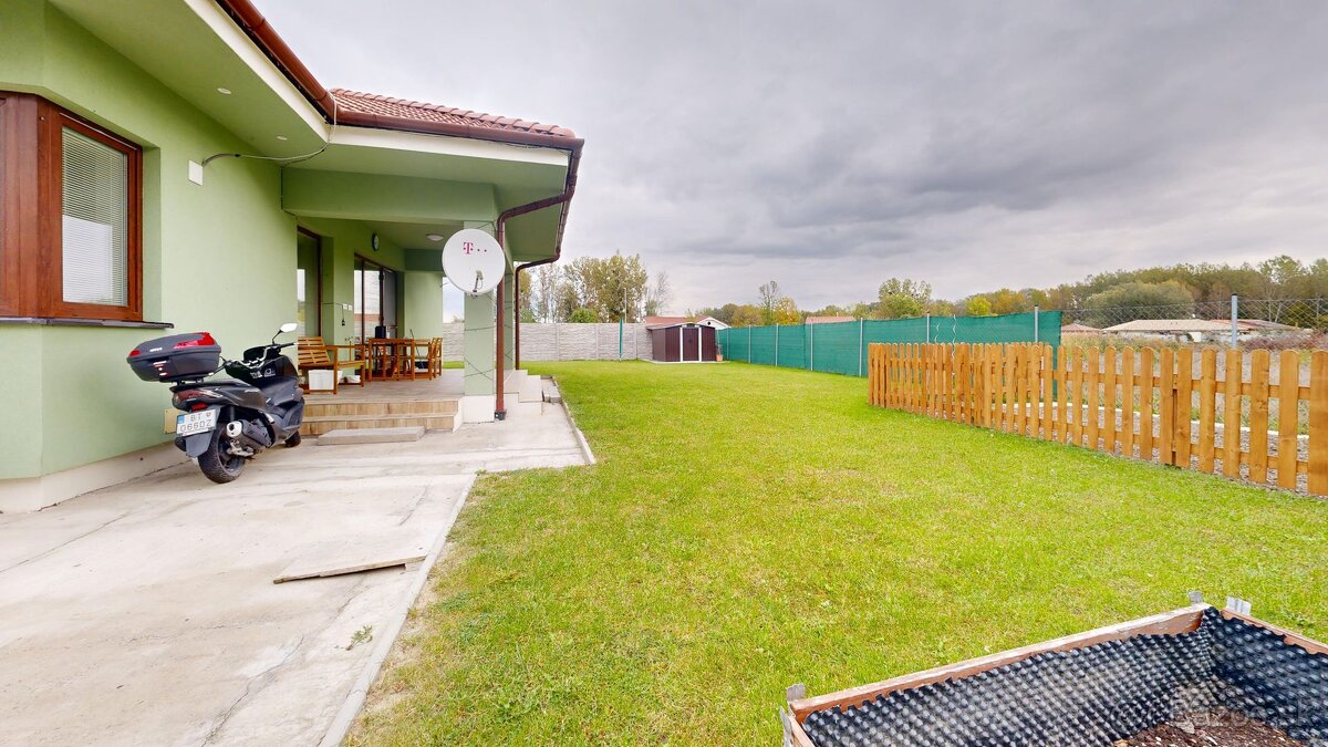 NA PREDAJ Moderný 4-izbový rodinný dom v tichej lokalite - 20