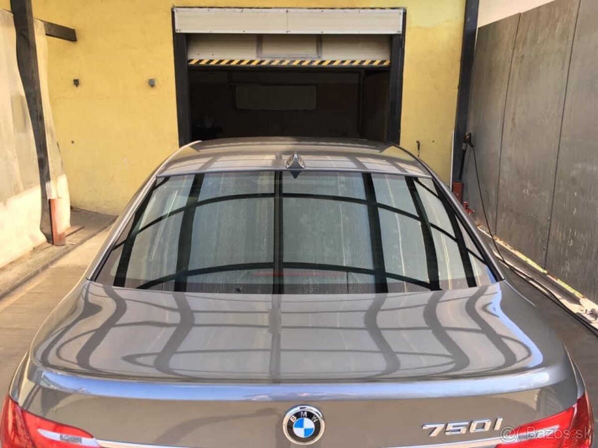 BMW 750i - 20