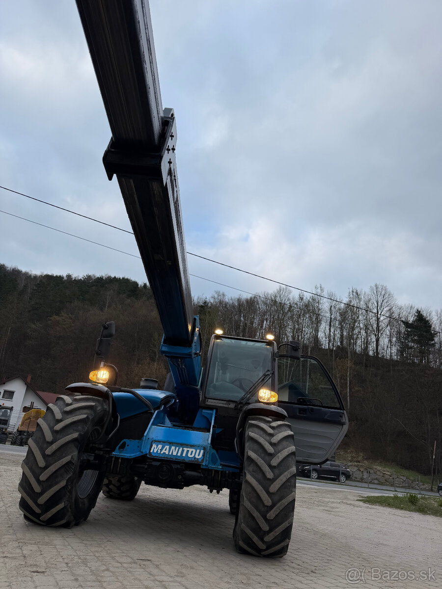 Teleskopický manipulátor Manitou MT932 (dosah 9 m). Nosnosť - 20