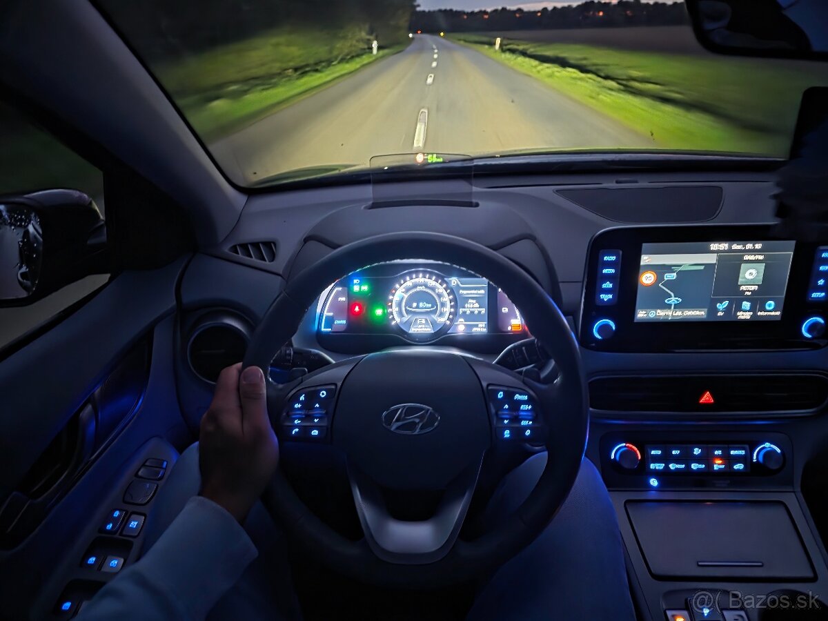Hyundai KONA electric 150 Premium+ 64kWh tep.cerpadlom - 20
