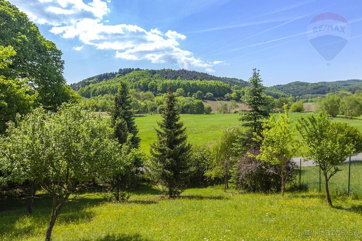 NA PREDAJ: Rodinný dom s veľkým pozemkom (6800 m2) a nádhern - 20
