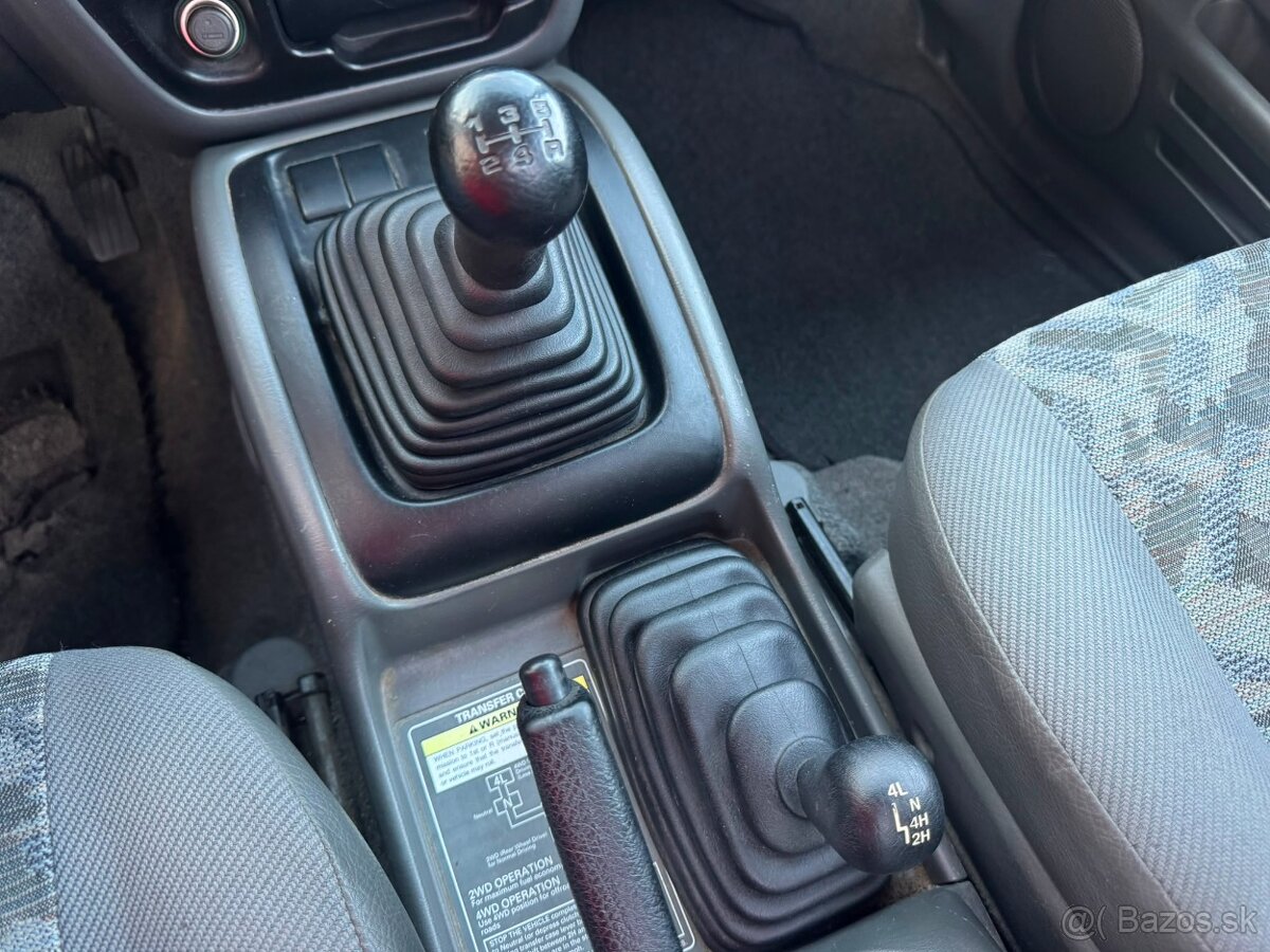 Suzuki Grand Vitara 1.6 - 20