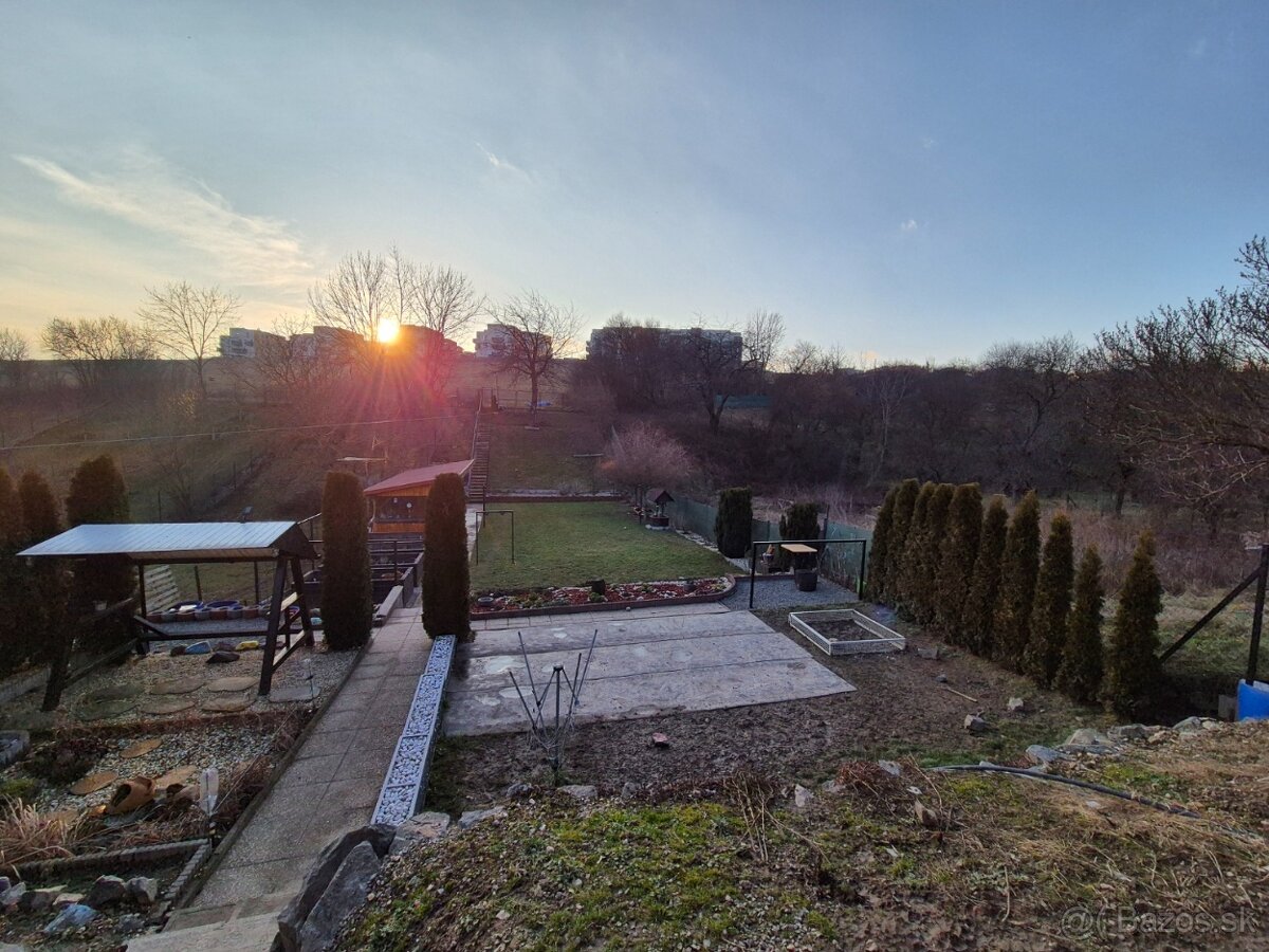 ZNÍŽENÁ CENA Dom so zariadením, pozemok 987m2 KE - K.N.Ves. - 20