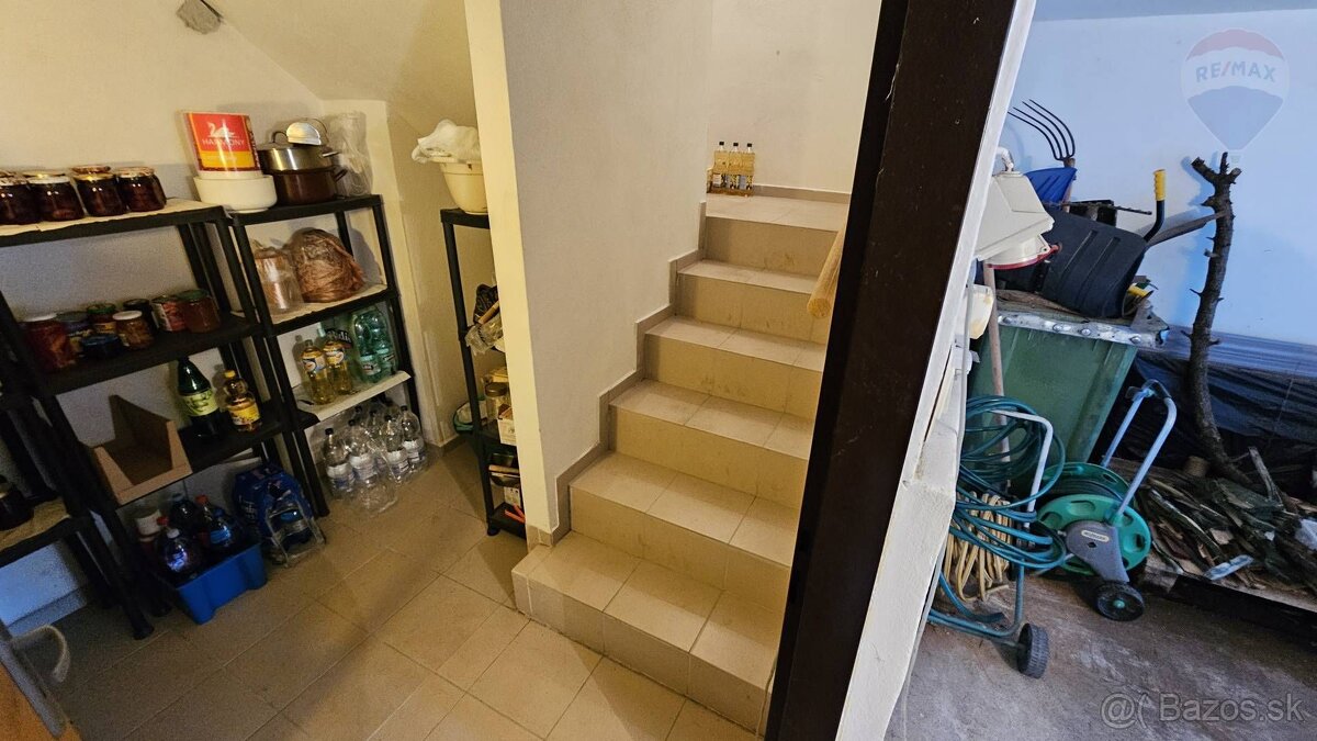 Na predaj 4-izbový rodinný dom v obci Zbehy. "REZERVOVANÉ" - 20