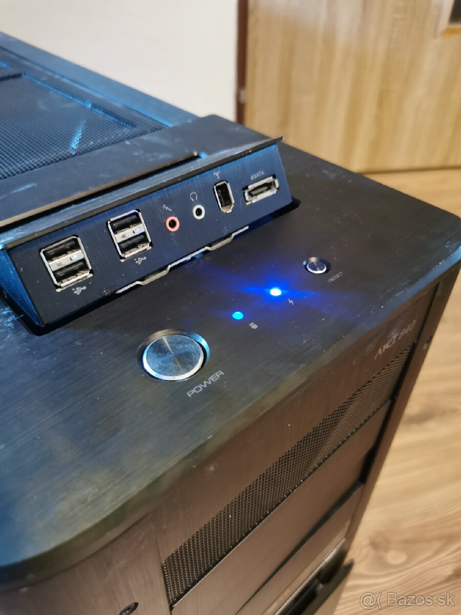 Predám straší počítač - nefunkčný - 20